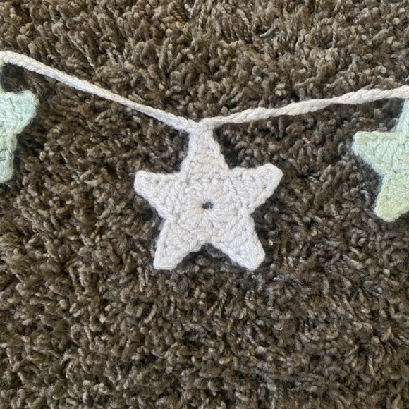 Crochet Star Garland - Picture 6 of 7
